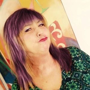 Meet your Posher, Pamela h